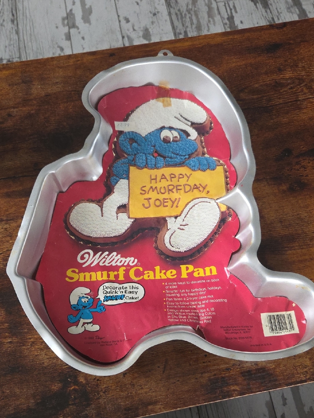 Wilton Smurf Cake Pan with Red Artwork